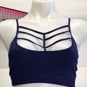 New Victoria’s Secret bralette unlined